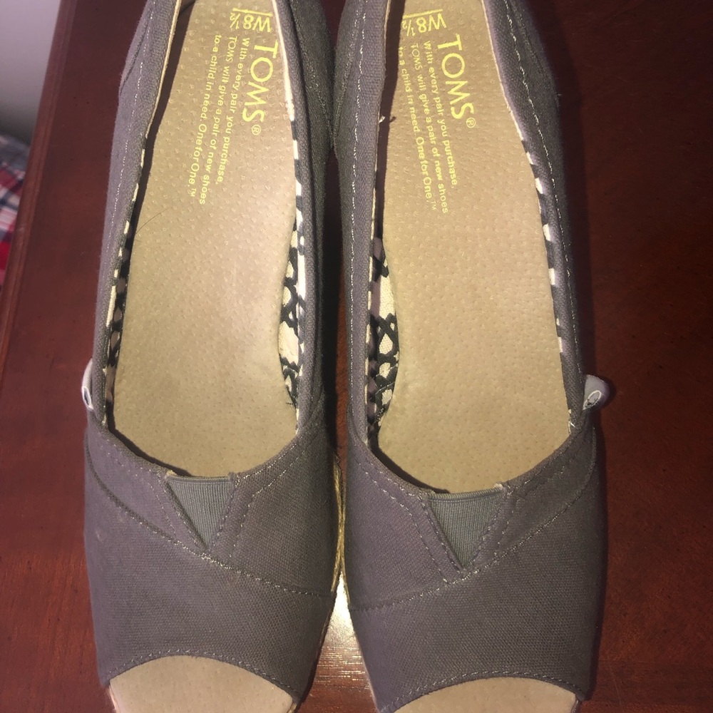 Women’s Tom’s Wedges